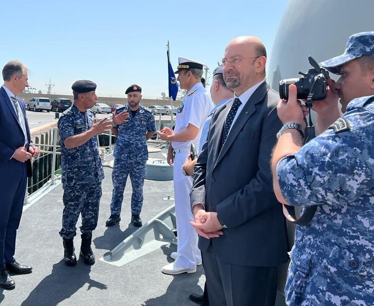 Alcuni momenti della cerimonia di consegna dell’unità navale “Al Taweelah” alla Royal Bahrain Naval Force