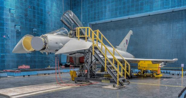 Typhoon Captor E open nose_1440b